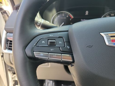 Certified 2023 Cadillac XT4 Luxury FWD image 29