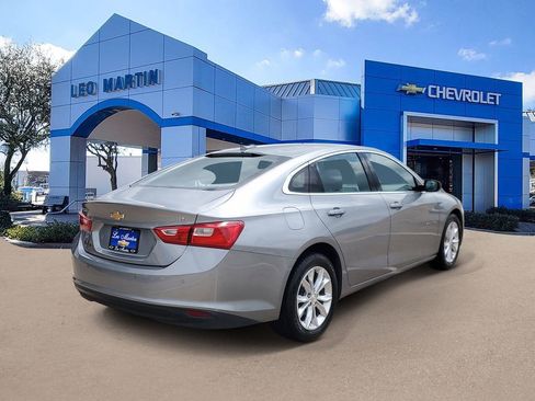 Used 2024 Chevrolet Malibu LT FWD image 3