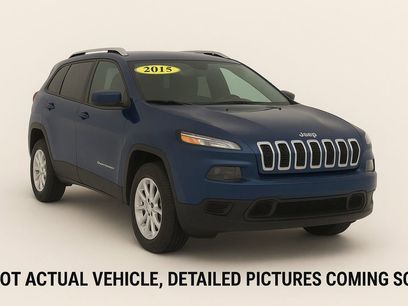 Used 2015 Jeep Cherokee Latitude w/ Comfort/Convenience Group