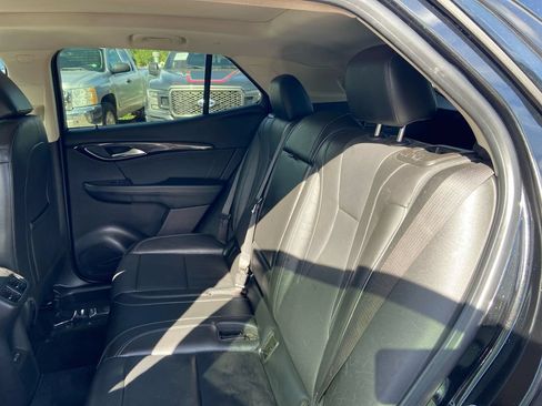 Used 2021 Buick Envision Essence w/ Sport Touring Package AWD/4WD image 26