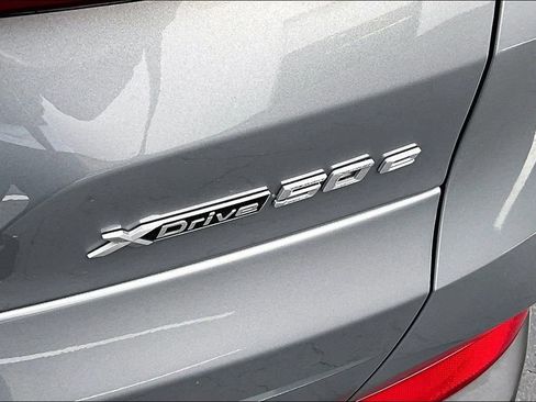 Used 2025 BMW X5 xDrive50e image 24
