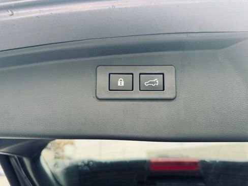 Used 2023 Subaru Outback Limited image 11