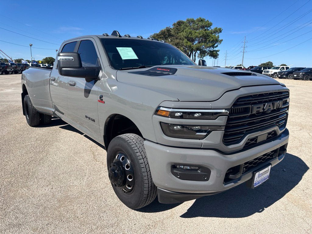 Used 2026 RAM 3500 Laramie w/ Night Edition AWD/4WD image 2