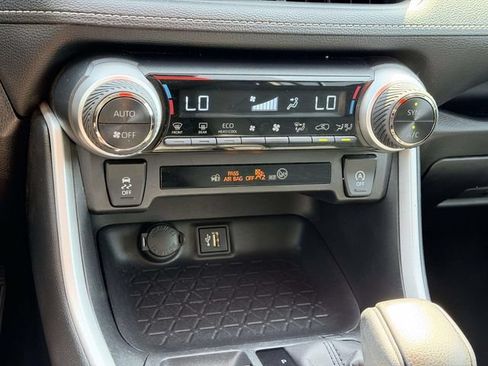 Used 2024 Toyota RAV4 XLE FWD image 21