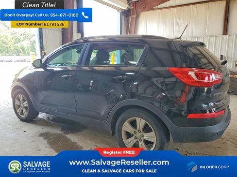 Used 2011 Kia Sportage LX w/ Convenience Pkg AWD/4WD image 3