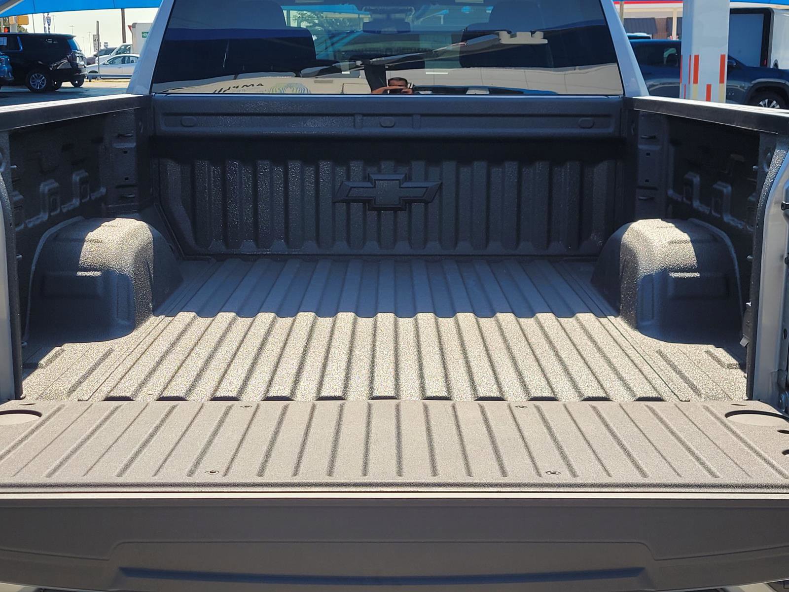 New 2026 Chevrolet Silverado 1500 RST w/ Dark Appearance Package AWD/4WD image 6