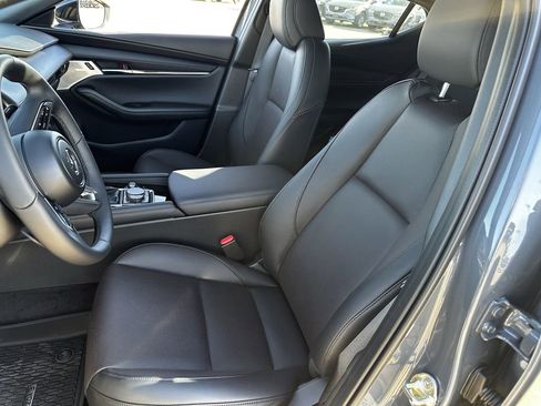 New 2026 MAZDA MAZDA3 Hatchback w/Premium Plus Pkg image 23