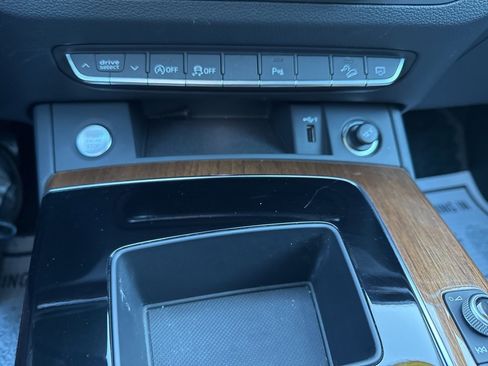 Used 2024 Audi Q5 2.0T Premium image 18