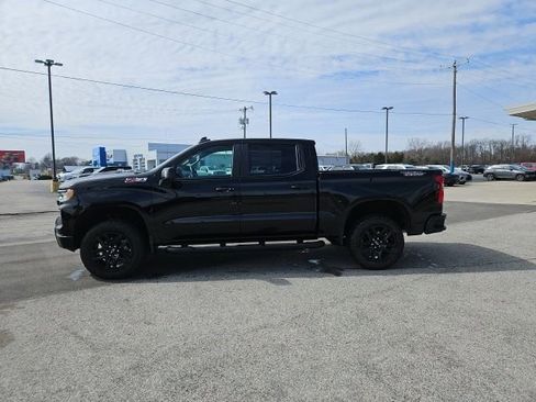 Used 2025 Chevrolet Silverado 1500 LT Trail Boss w/ LT Trail Boss Premium Package AWD/4WD image 9