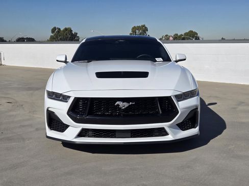 Used 2024 Ford Mustang GT Premium image 3