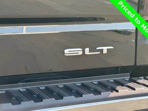 Used 2021 GMC Sierra 1500 SLT w/ SLT Premium Package image 37