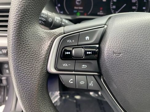 Used 2018 Honda Accord EX image 20