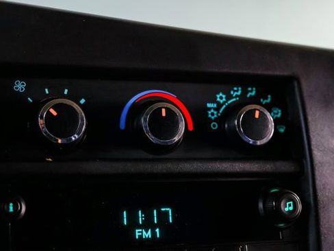 Used 2013 Chevrolet Express 2500 w/ Cold Climate Package image 23