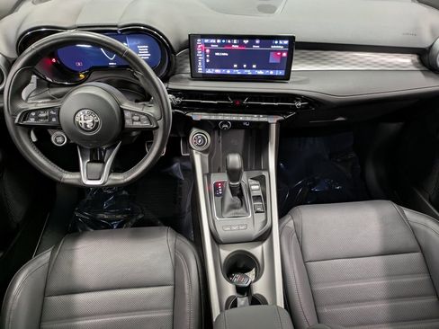 Used 2024 Alfa Romeo Tonale Veloce image 23