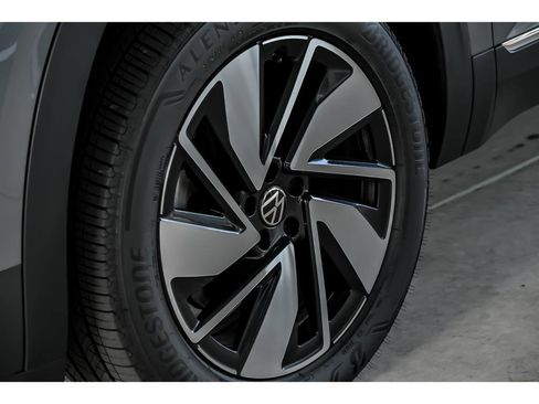 Used 2024 Volkswagen Atlas SEL image 5