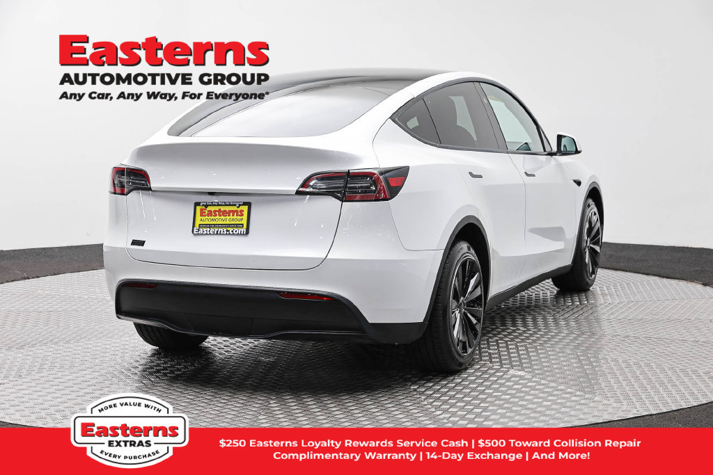 Used 2023 Tesla Model Y Long Range AWD/4WD image 6