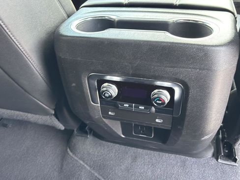 Certified 2024 GMC Yukon SLT image 24