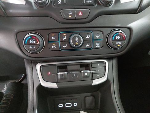 Certified 2023 GMC Terrain SLE w/ Driver Convenience Package AWD/4WD image 30