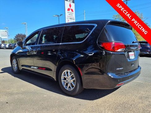 New 2026 Chrysler Voyager LX image 3