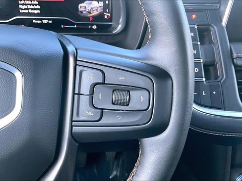 Used 2024 GMC Yukon AT4 w/ AT4 Premium Plus Package image 18