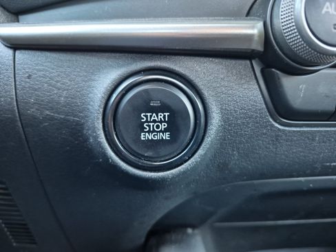 Used 2024 MAZDA MAZDA3 s FWD image 31
