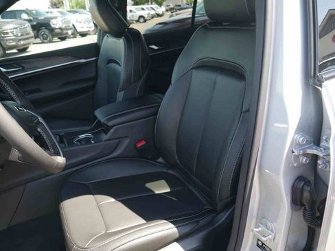 New 2025 Jeep Grand Cherokee Limited image 32