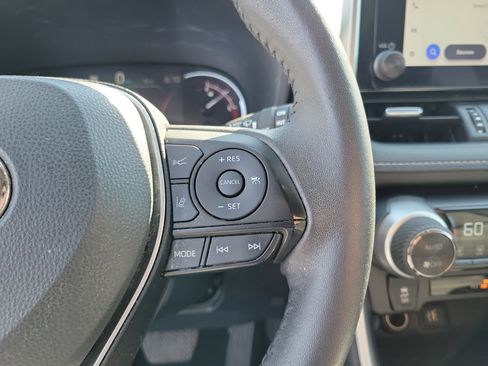 Used 2023 Toyota RAV4 XLE Premium image 23