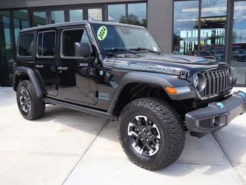 Used 2024 Jeep Wrangler Unlimited Rubicon 4xe AWD/4WD image 1