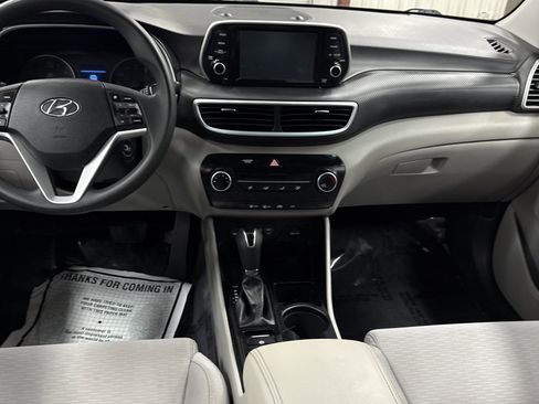 Used 2020 Hyundai Tucson SE image 12