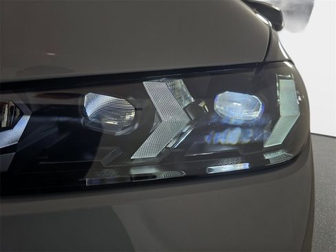 New 2026 BMW X5 M60i image 32