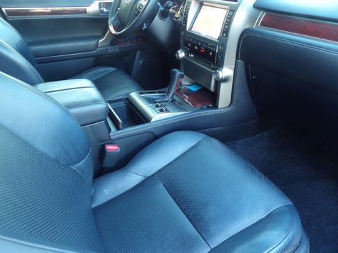 Used 2011 Lexus GX 460 Base AWD 4dr SUV image 28