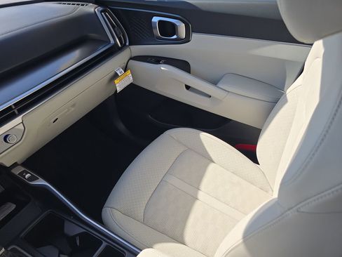New 2026 Kia Sorento S FWD image 15