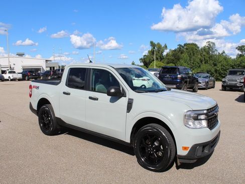Used 2024 Ford Maverick XLT w/ Equipment Group 300A Standard AWD/4WD image 16