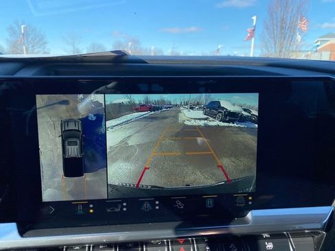 Used 2022 Chevrolet Silverado 1500 LTZ w/ LTZ Premium Package image 14