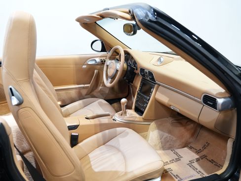 Used 2009 Porsche 911 Carrera S RWD image 31