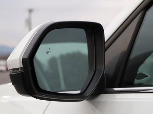 Used 2025 Volkswagen Atlas Cross Sport SE image 12