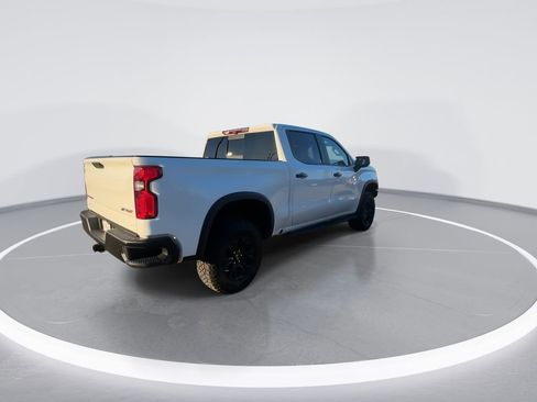 Used 2023 Chevrolet Silverado 1500 ZR2 w/ Technology Package AWD/4WD image 8