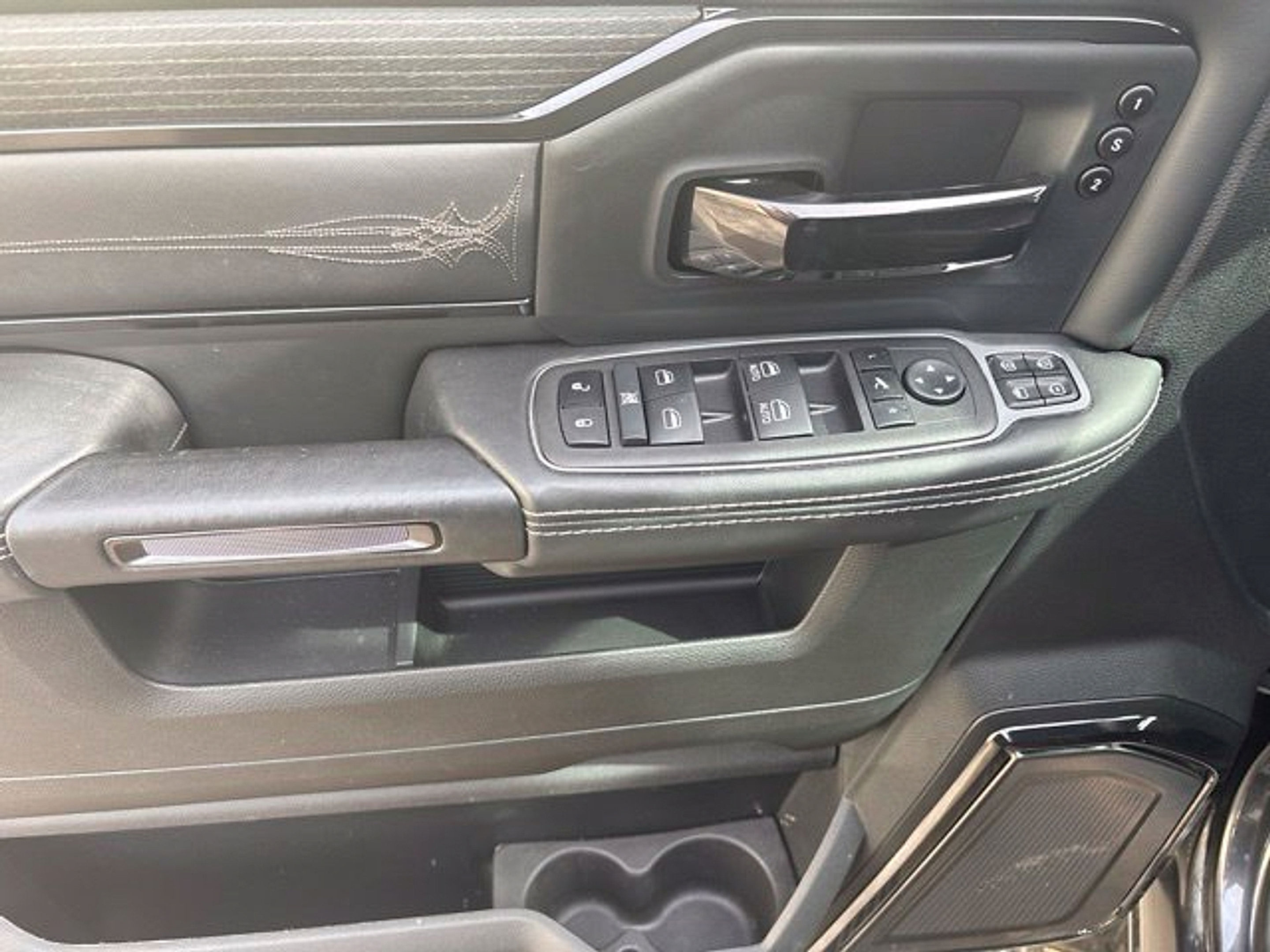 Certified 2024 RAM 2500 Limited AWD/4WD image 10