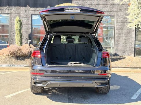 Used 2019 Audi Q8 Premium Plus w/ Premium Plus image 17