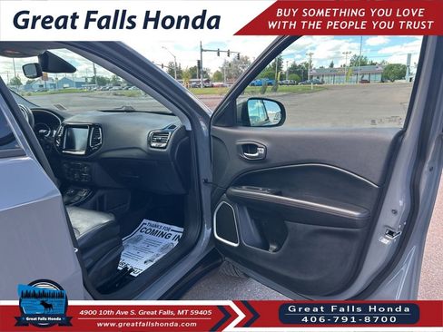 Used 2019 Jeep Compass Limited AWD/4WD image 27