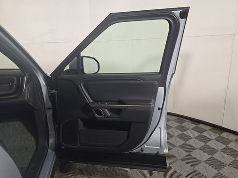Used 2023 Rivian R1S Adventure AWD/4WD image 18