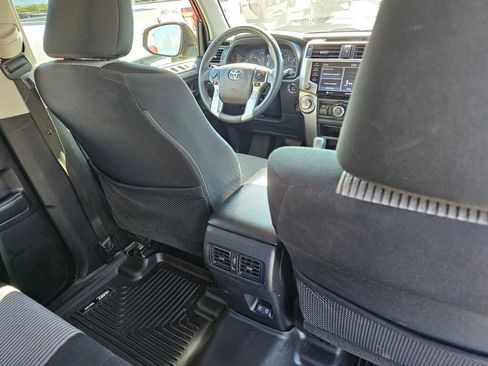 Used 2022 Toyota 4Runner SR5 AWD/4WD image 13