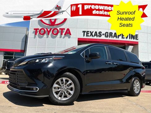 Used 2024 Toyota Sienna XLE FWD image 1