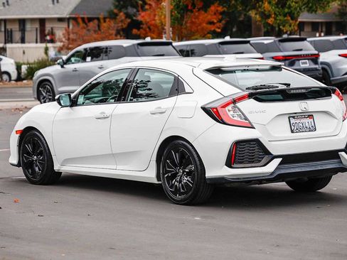 Used 2018 Honda Civic EX-L image 2