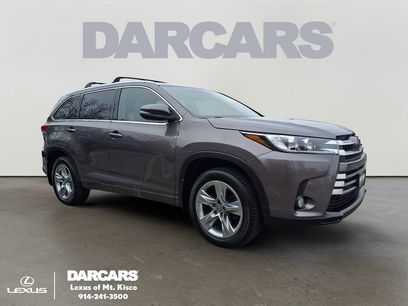Used 2017 Toyota Highlander Limited