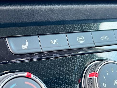 New 2026 Volkswagen Taos S image 19