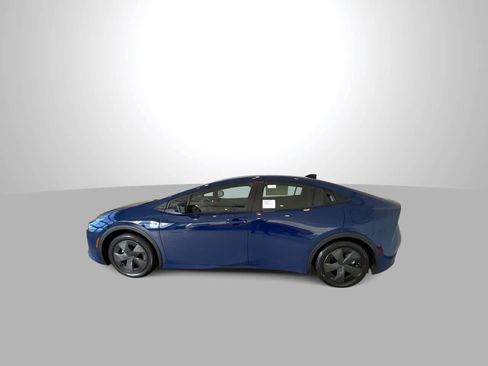 New 2026 Toyota Prius Plug-In Hybrid image 5