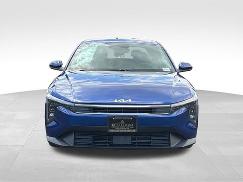 Used 2025 Kia K4 FWD image 2
