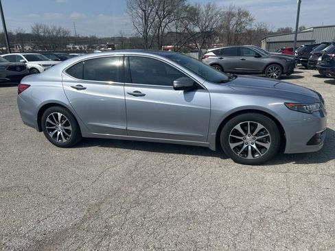 Used 2016 Acura TLX w/ Technology Package image 4
