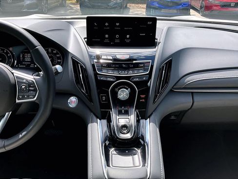 Used 2025 Acura RDX SH-AWD image 7
